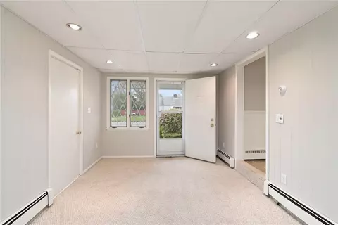 47 Bailey St, Warwick, RI 02886 photo 12