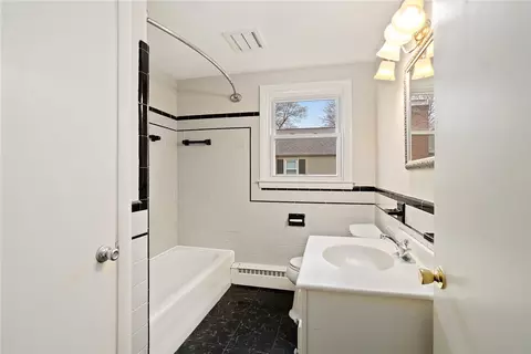 47 Bailey St, Warwick, RI 02886 photo 23