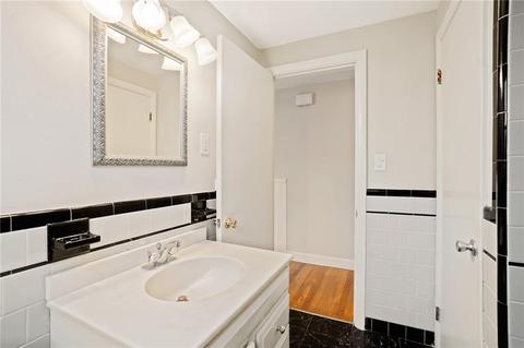 47 Bailey St, Warwick, RI 02886 photo 24