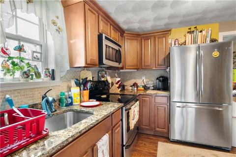39 Eton Ave, Warwick, RI 02889 photo 4