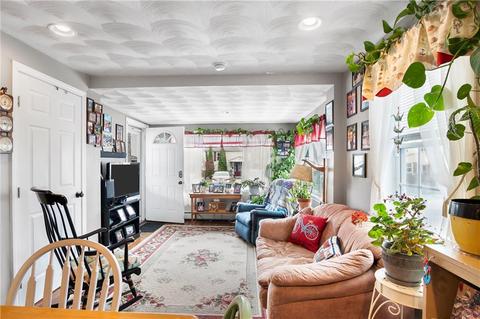 39 Eton Ave, Warwick, RI 02889 photo 5