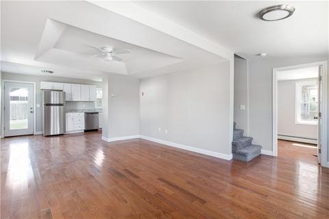 100 Uncas St, Warwick, RI 02889 photo 12