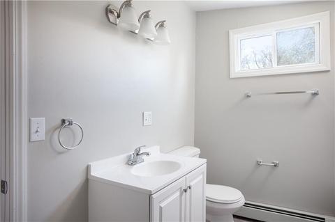 100 Uncas St, Warwick, RI 02889 photo 11