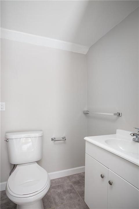 100 Uncas St, Warwick, RI 02889 photo 17