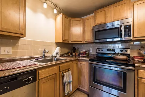 555 Diamond Hill Rd #101, Woonsocket, RI 02895 photo 13