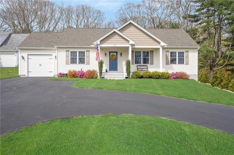 717 Commonwealth Ave, Warwick, RI 02886 photo 2