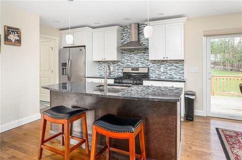 717 Commonwealth Ave, Warwick, RI 02886 photo 10