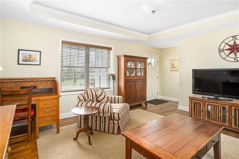 717 Commonwealth Ave, Warwick, RI 02886 photo 8