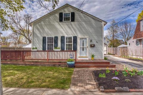 37 Beach Ave, Warwick, RI 02889 photo 1