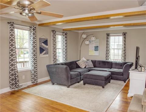 37 Beach Ave, Warwick, RI 02889 photo 6