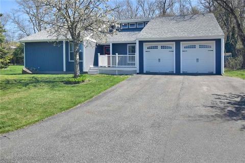 16 Highview Dr, Bristol, RI 02809 photo 1