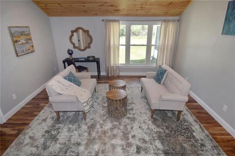 16 Highview Dr, Bristol, RI 02809 photo 4