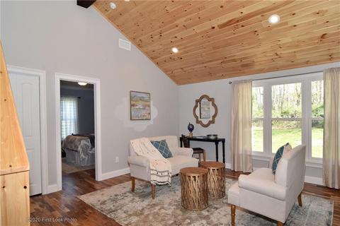 16 Highview Dr, Bristol, RI 02809 photo 2