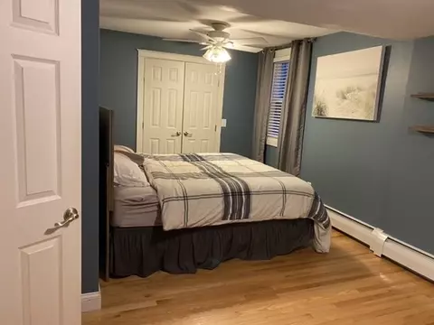 81 Harrop Ave, Warwick, RI 02886 photo 9