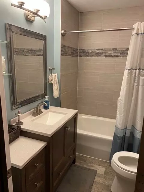 81 Harrop Ave, Warwick, RI 02886 photo 7