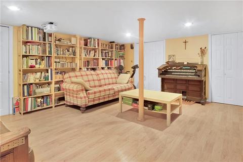 157 Lancaster Ave, Warwick, RI 02886 photo 24