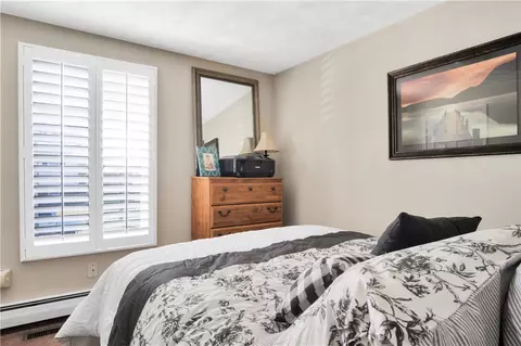 98 Getchell Ave, Woonsocket, RI 02895 photo 14