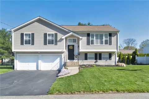 98 Getchell Ave, Woonsocket, RI 02895 photo 1