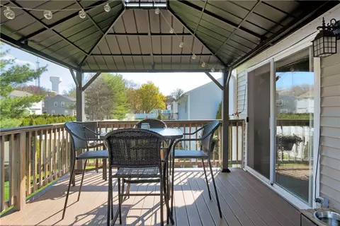98 Getchell Ave, Woonsocket, RI 02895 photo 20