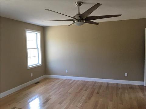 516 Lucille St, Woonsocket, RI 02895 photo 10