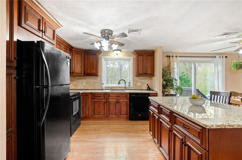 32 Crescendo Dr, Warwick, RI 02889 photo 21