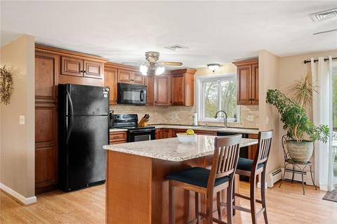 32 Crescendo Dr, Warwick, RI 02889 photo 19