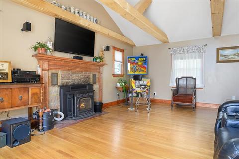 648 Prospect St, Woonsocket, RI 02895 photo 6