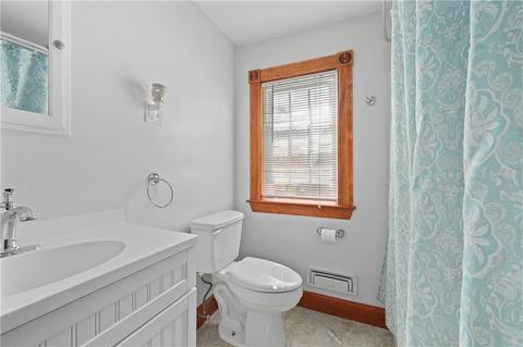 648 Prospect St, Woonsocket, RI 02895 photo 16