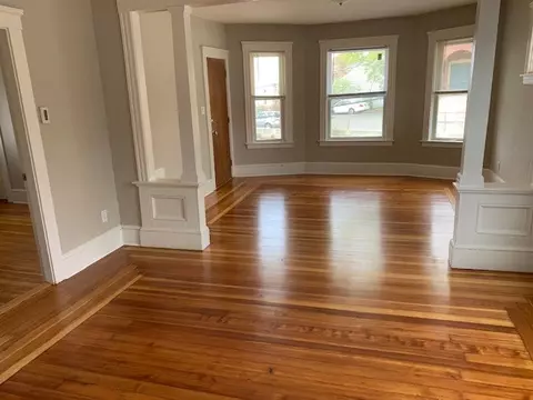 387 Vose St, Woonsocket, RI 02895 photo 2