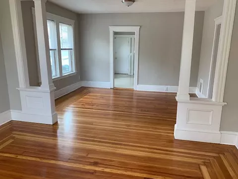 387 Vose St, Woonsocket, RI 02895 photo 3