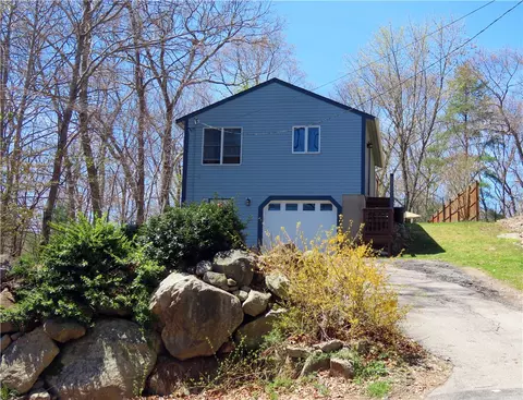 217 Shore Dr, Exeter, RI 02822 photo 2