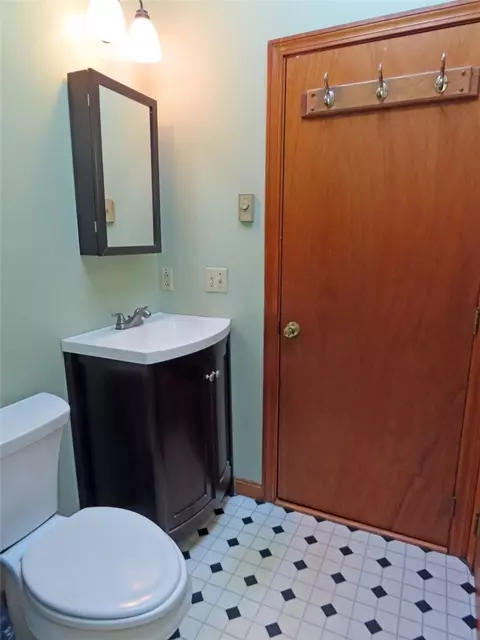 217 Shore Dr, Exeter, RI 02822 photo 11
