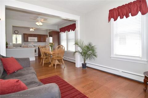 18 Elder Ave, East Providence, RI 02915 photo 4