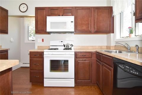 18 Elder Ave, East Providence, RI 02915 photo 9