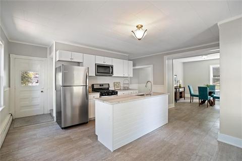 108 Chalapa Ave, Woonsocket, RI 02895 photo 10