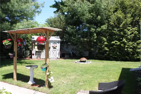 424 Algonquin Dr, Warwick, RI 02888 photo 35
