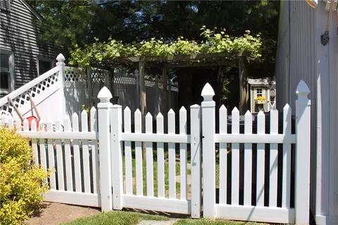424 Algonquin Dr, Warwick, RI 02888 photo 33