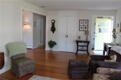 424 Algonquin Dr, Warwick, RI 02888 photo 15