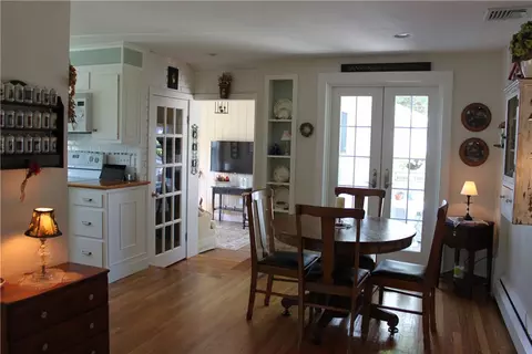 424 Algonquin Dr, Warwick, RI 02888 photo 9