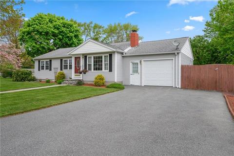 2 Elmdale Ave, Warwick, RI 02889 photo 3