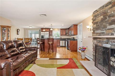 2 Elmdale Ave, Warwick, RI 02889 photo 9