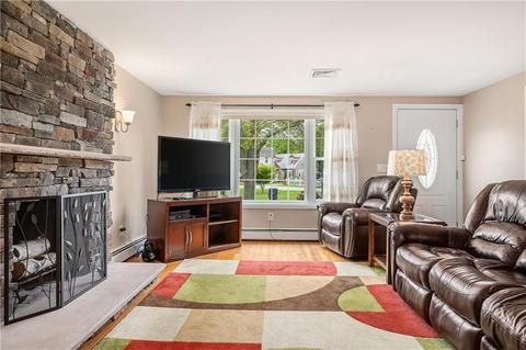 2 Elmdale Ave, Warwick, RI 02889 photo 10