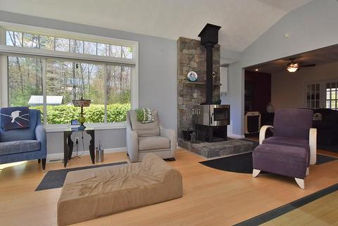 17 Damico Ln, Glocester, RI 02814 photo 7