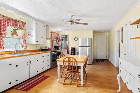 497 Jillson Ave, Woonsocket, RI 02895 photo 3
