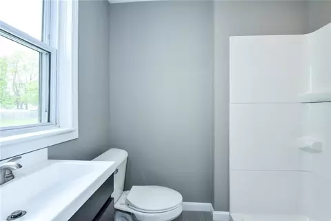 259 Long St, Warwick, RI 02886 photo 12