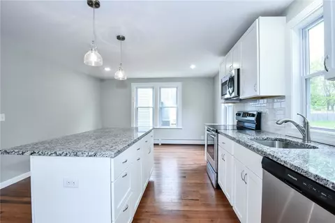 259 Long St, Warwick, RI 02886 photo 10