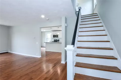 259 Long St, Warwick, RI 02886 photo 8
