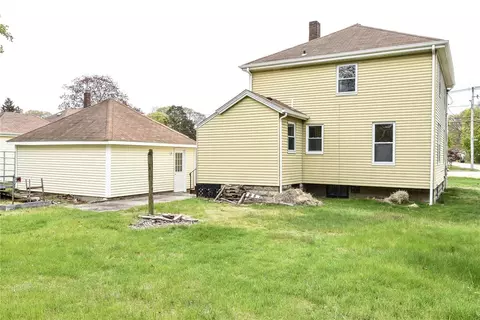 259 Long St, Warwick, RI 02886 photo 28