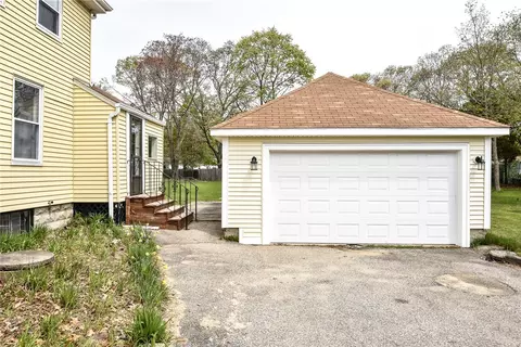259 Long St, Warwick, RI 02886 photo 27