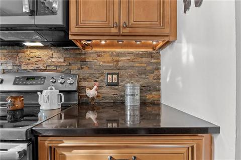 9 Partridge Dr, Exeter, RI 02822 photo 4